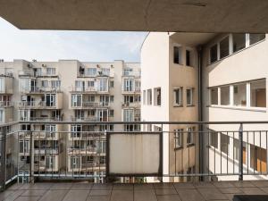 Cozy Central Home with Big Balcony and AC