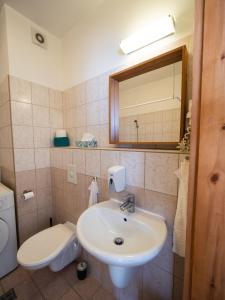 Cozy Central Home with Big Balcony and AC