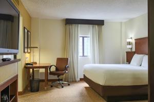 King Room - Disability Access room in Hyatt Place Atlanta Downtown