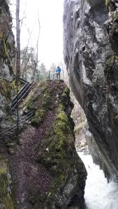 Halte au pied du Creux du Van