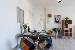 Sweet retreat 2-BR Apartment in Mackenzie