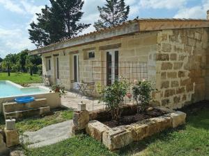 Maisons de vacances Jolie villa avec piscine dans le St emilionnais : photos des chambres