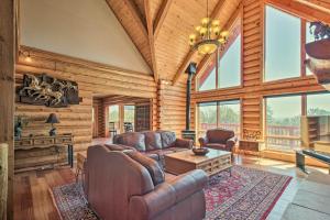 Hot Tub, Game Room and Theater Luxe Show Low Home