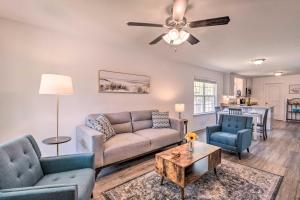 Magnolia Springs Cottage about 16 Mi to Beaches!