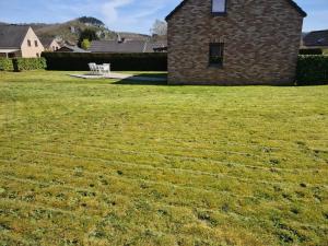 Gîte au 14 - au calme avec jardin , proche de Dinant