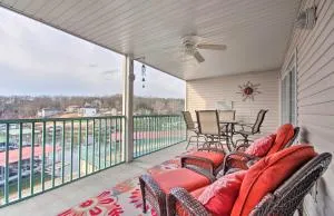 Screened Balcony with Views Sleek Lake Ozark Gem! - Four Seasons