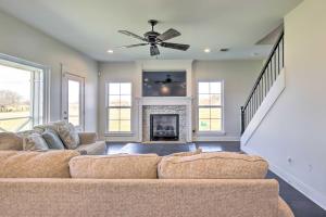 Spacious Texas Getaway with Fire Pit and Pond!