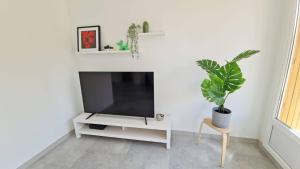 MaxBnb - T2 Balcon 50m2 - Climatisé - Ouest -