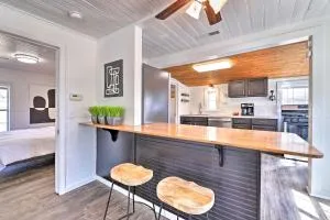 Idyllic Fayetteville Home - Walk to UA Campus! - West Fork