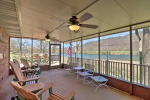 Scenic Riverview Getaway with Screened Porch! - Norfork