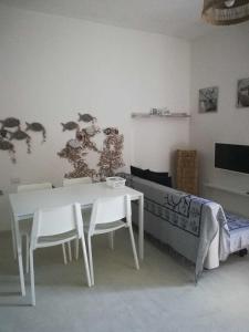 APPARTAMENTO CORALLO with PRIVATE GARDEN img66