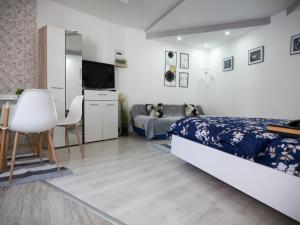 Melion Historical Center Apartment