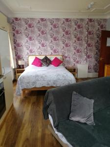 Studio with Sea View room in San Remo Apartments