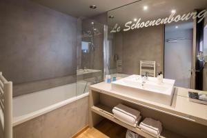 Hotels Best Western Hotel & SPA Le Schoenenbourg : Chambre Lit Queen-Size Confort 