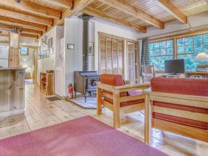 Marshall Cabin - Meredith Lodging
