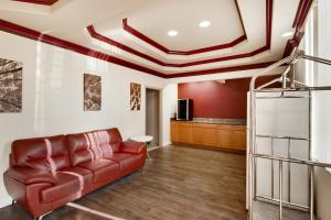 Red Roof Inn & Suites Pensacola-NAS Corry