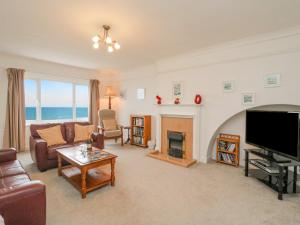 Weymouth Bay Apartment C
