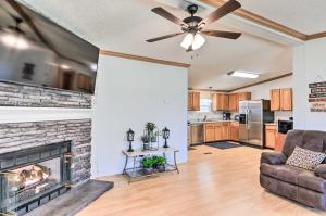 Arapahoe Home with Fireplace Near Deer Hunting