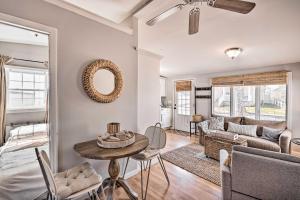 Bright Belmar Cottage < Half Mi to Boardwalk!