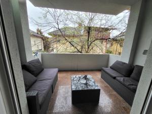 Apartment Mega Mall Monza National Arena