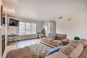 Pet-Friendly St George Escape with Shared Pool - Ivins