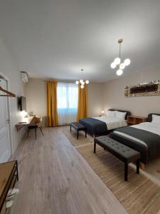 Family Junior Suite room in Mandarin Premium Apartments