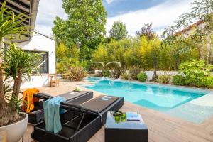 Maisons de vacances PROMO - Easy Cles- Gorgeous 5 bedrooms villa with heated pool AC : photos des chambres