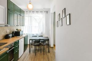 Floral Studio Retreat in Sofia City Center by Flat Mаnager