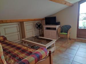 Maisons de vacances Gites le Mas Clementine le Figuier : photos des chambres