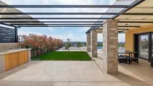 Villa Andreas Matelići with Beautiful Sea View