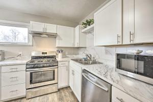 Modern South Bend Getaway about 3 Mi to Downtown