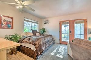 Romantic Treetop Studio 30 Mi to Yosemite!