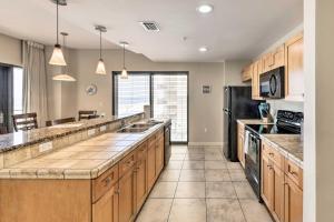 Scenic PCB Condo with Stunning Sunsets and Beach View!