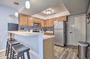 Lake of the Ozarks Views, Patio Regatta Bay Condo