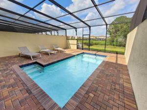SpaciousTownhome 15 min to Disney Private Pool-BBQ