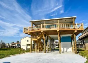 Crystal Blue home - Stingaree
