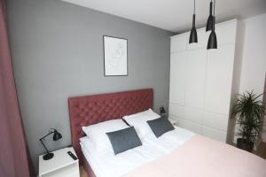 Bookowska 18 Apartment parking free check in 24h