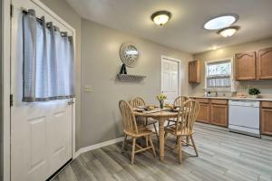 Centrally Located South Hill Apartment with Smart TV