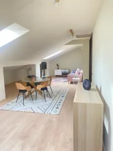 Mi Casa es Tu Casa - Tomeşti