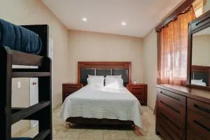 Casa Primavera/ Valle de Guadalupe - Toros Pintos