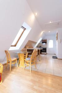 Golden ApartmentsP41