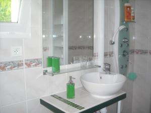 B&B / Chambres d'hotes Les Tilleuls B&B : photos des chambres