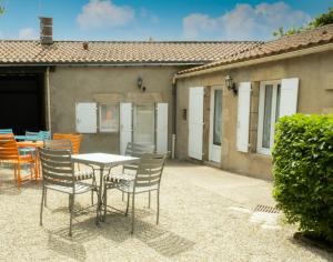 B&B / Chambres d'hotes Le Chateau des Tourelles en Vendee : photos des chambres