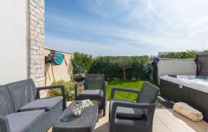 Holiday House Businia with Whirlpool 
