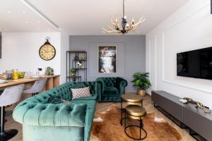 Deluxe apartment Skyline - fantastic sea view near the beach 