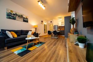 Home & Garden with stunning view