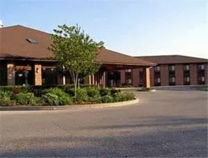 Amerihost Inn & Suites Fulton - Hermann