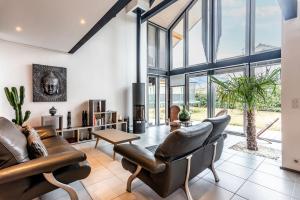 Villa tout confort - Piscine - Montagnes - Lac - Parking