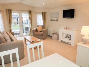 The Bobbin, Number 11