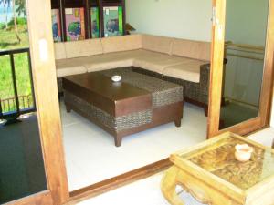 Charming Apartment in Tambon Bo Put, 47 m², shared pool
